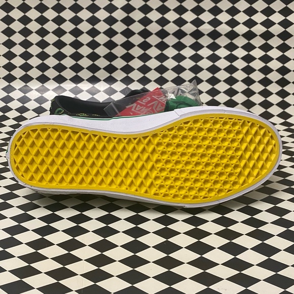 NWT Shake Junt Vans - Picture 4 of 6